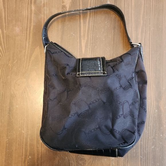 Chaps Black Shoulder Carry Zip Purse Bag With Double Mirror And Holders - Picture 5 of 16